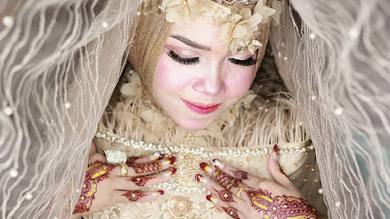 Pong Qie Photography