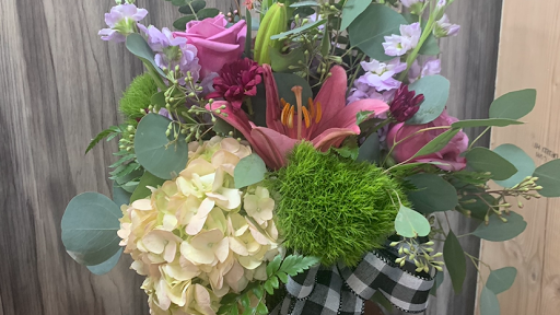 Beyond Petals Florist & Gifts - Thumbnail