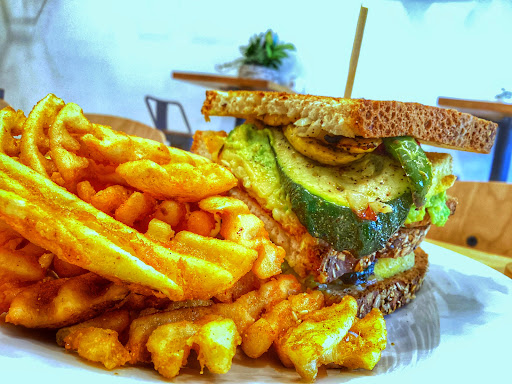 Red's Leaf Café Gallery - United States