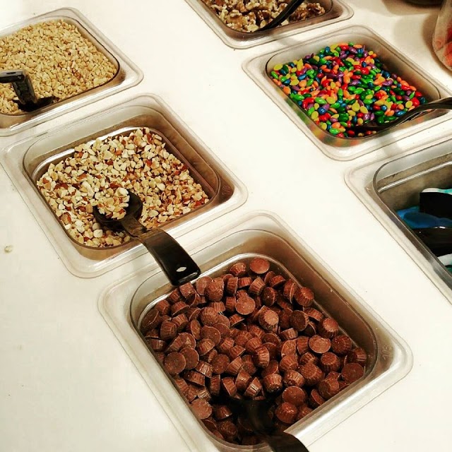 Spooners Frozen Yogurt