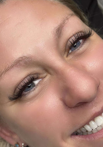 Aura lash and brow boutique - Thumbnail