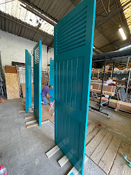 Photo n°22 de Fenêtre et Volet.fr à Bron (Fournisseur de portes)