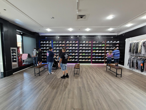 Stock Room - Visual