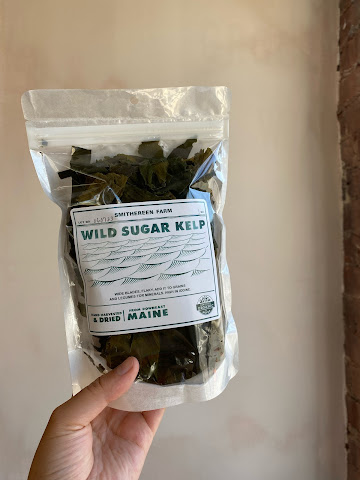 Momma's Grocery + Wine by null