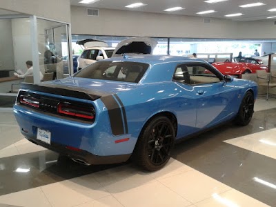 Photos of Napleton's Northlake Chrysler Dodge Jeep RAM