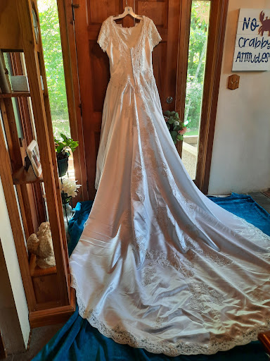 Bridalgownscollection.com - Visual