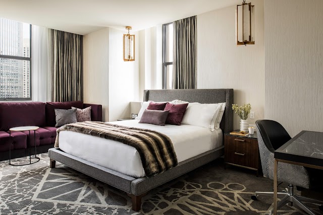 LondonHouse Chicago, Curio Collection by Hilton