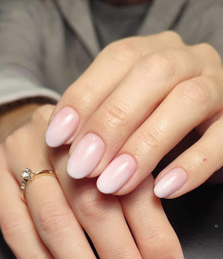 Esthetic nail bar OPI MANICURE PEDICURE