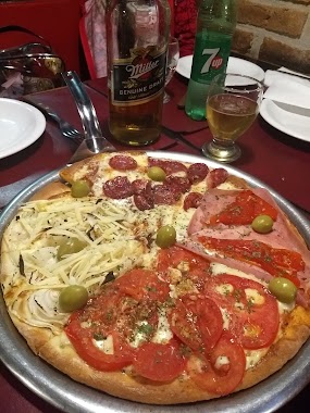 Pizzuela Pizza&Resto, Author: Luciana Flavia