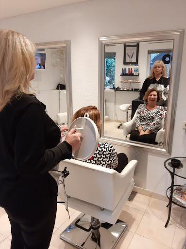 Hairstylist Marisja - Thumbnail