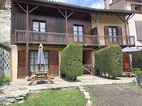 Gîte Le Rouge Robin à Fougax-et-Barrineuf