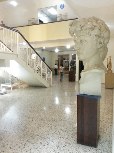 Photos of Parqueos Faculty of Arts UASD