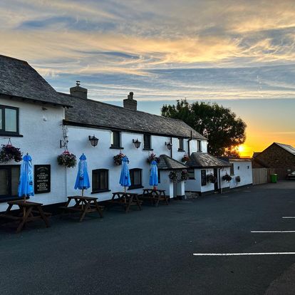 The Mussel Inn & Cottages - Plymouth