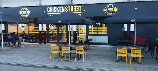 Photo 2 - Le Must chicken