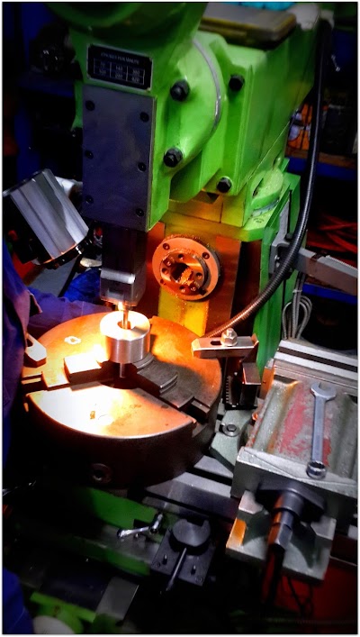 Photos of Industrial Workshop SERVI-TORNO
