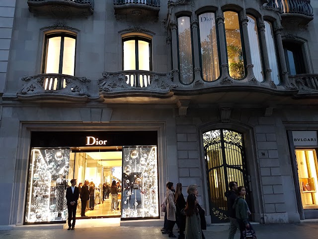 DIOR