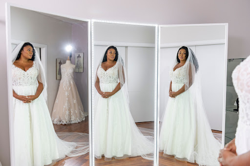 The Curvy Bride - Thumbnail