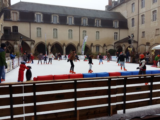 Abbaye De La Trinité