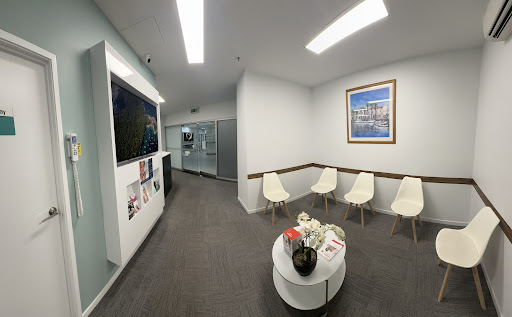 Surfers Dental Centre - Thumbnail