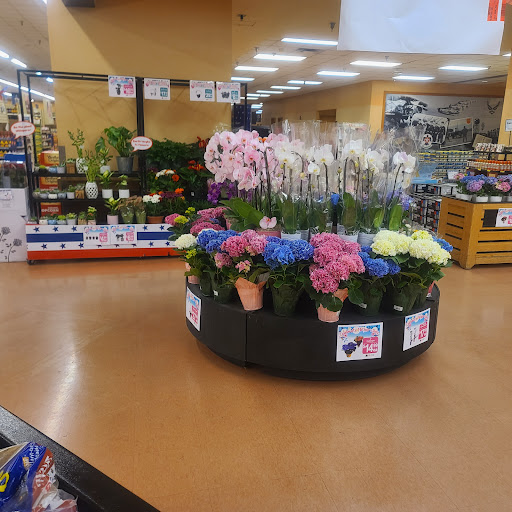 Luke Air Force Base Commissary - Thumbnail