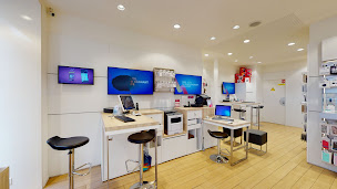Photo n°12 de Boutique SFR Nogent Sur Marne à Nogent-sur-Marne (Opérateur téléphonique)