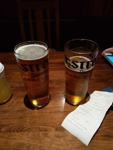 The Willy Wicket - Pub