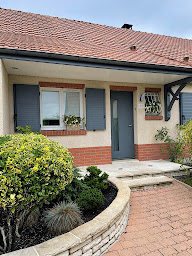 Photo n°23 de FABRIPLAST MENUISERIES : Portes, fenêtres, volets, pergolas, vérandas, portails à Roye (Magasin de fenêtres en PVC)