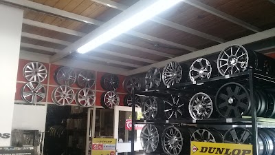 Photos of Tires F1 S.R.L.,