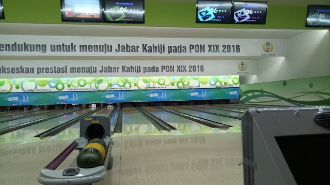 SILIWANGI BOWLING CENTER, Author: Muhammad Haqiqi