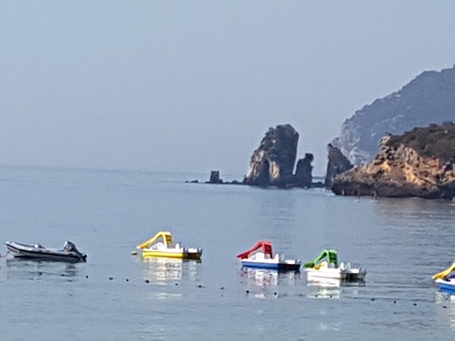 Praia dos Galapos