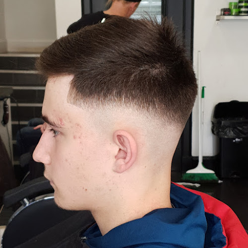 Reviews of Crown Cut in Edinburgh - Barber shop