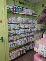 Photo n°23 de Pharmacie Alsace-Lorraine Julien Lecante station BHNS La Bussatte à Angoulême (Parapharmacie)