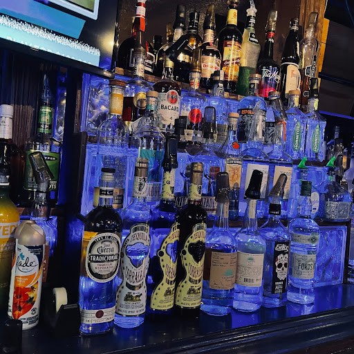 White Rhino Sports Bar Logo