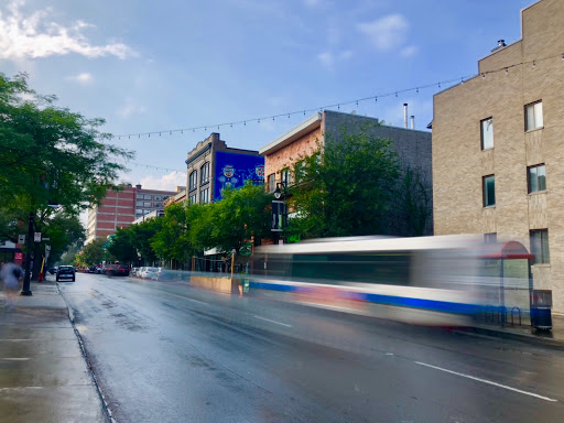 Saint-Laurent / Sherbrooke