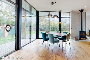 Photo n°1 de Immeuble à Paris (Agence immobilière)