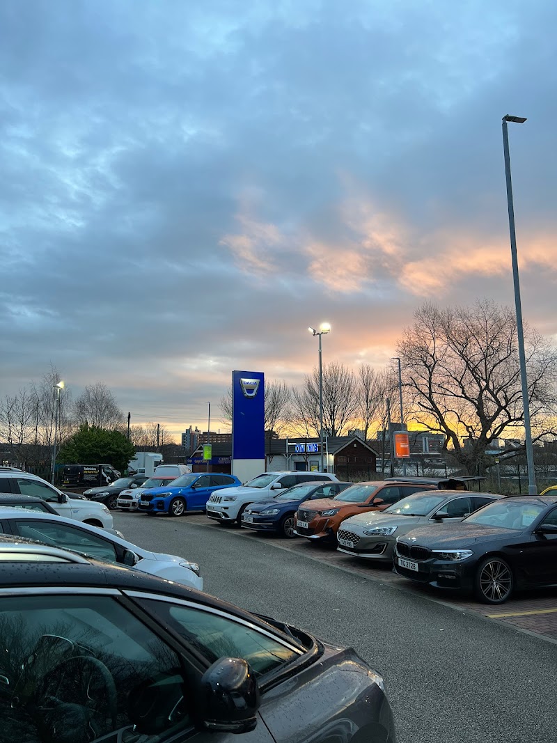 Bennett Dacia Leeds photo 3