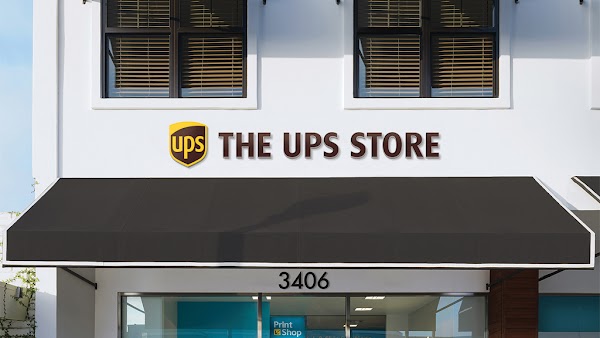 The UPS Store photo 1