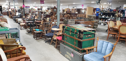 Treasures Indoor Flea Market - Thumbnail