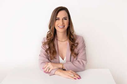 Dra. Camila Antunes - Cirurgiã Vascular e Angiologista em Natal