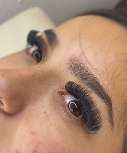 Ruby Lashes Love - Visual