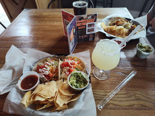 Burnaco's - Visual