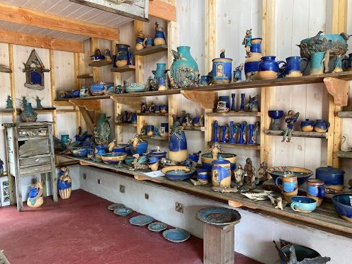 Island Folk Pottery, Magical Sculpture Trail and Pottery Shop - Thumbnail