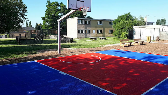Beoordelingen van Communal School Henri Lonay in Luik - School