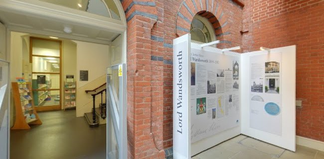 Wandsworth Town Library - Shop