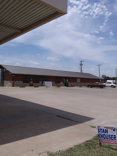 C.j's Quick Stop - Visual
