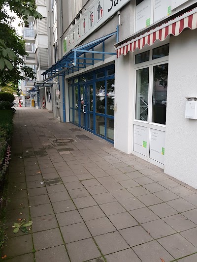 Photos of MVZ PD Dr. R. Demir und Kollegen