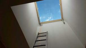 Photo n°12 de Sarl Dimeux à Puymoyen (Atelier de menuiserie)