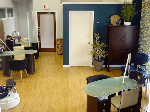Salon 708 - Thumbnail