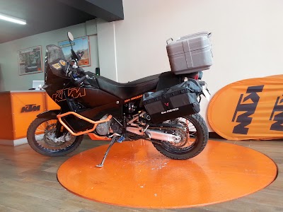 Photos of Flagship KTM Guatemala