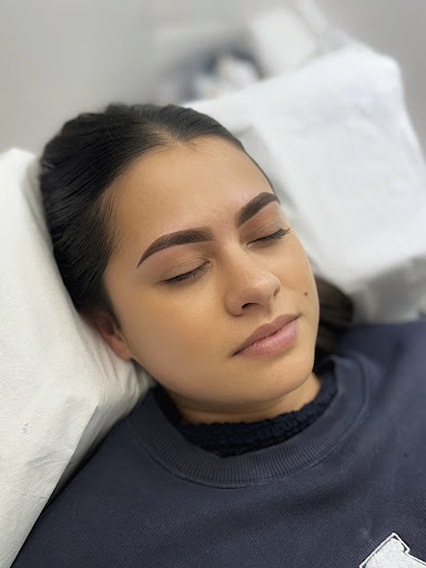 The Lash Lady Swindon - Brows & Lash Lifts